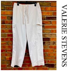 Valerie Stevens Khaki Large Side Leg Pockets Large